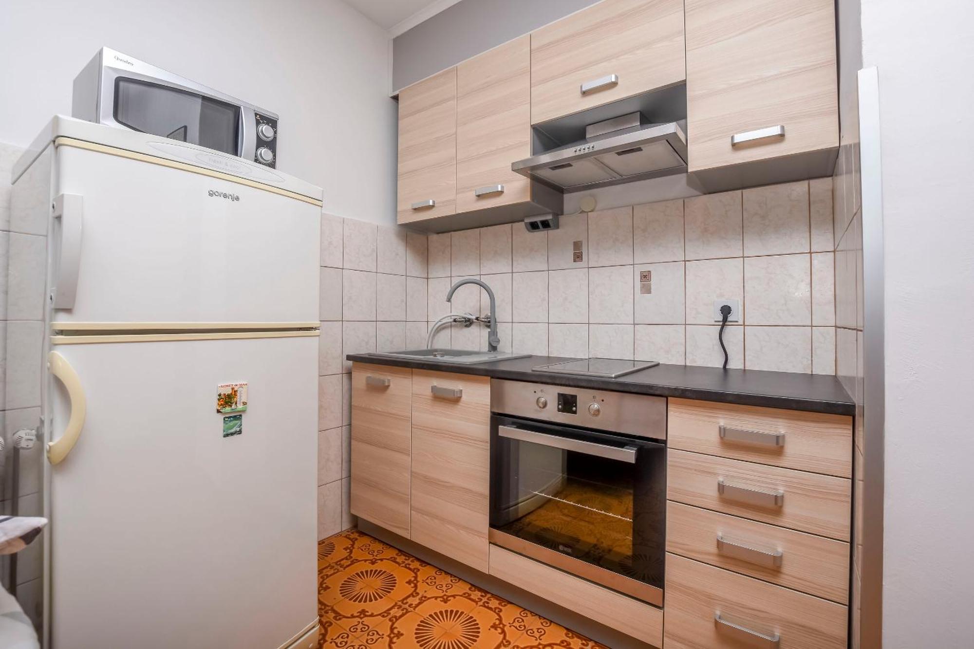 Apartments Luka ロゴズニッツァ エクステリア 写真
