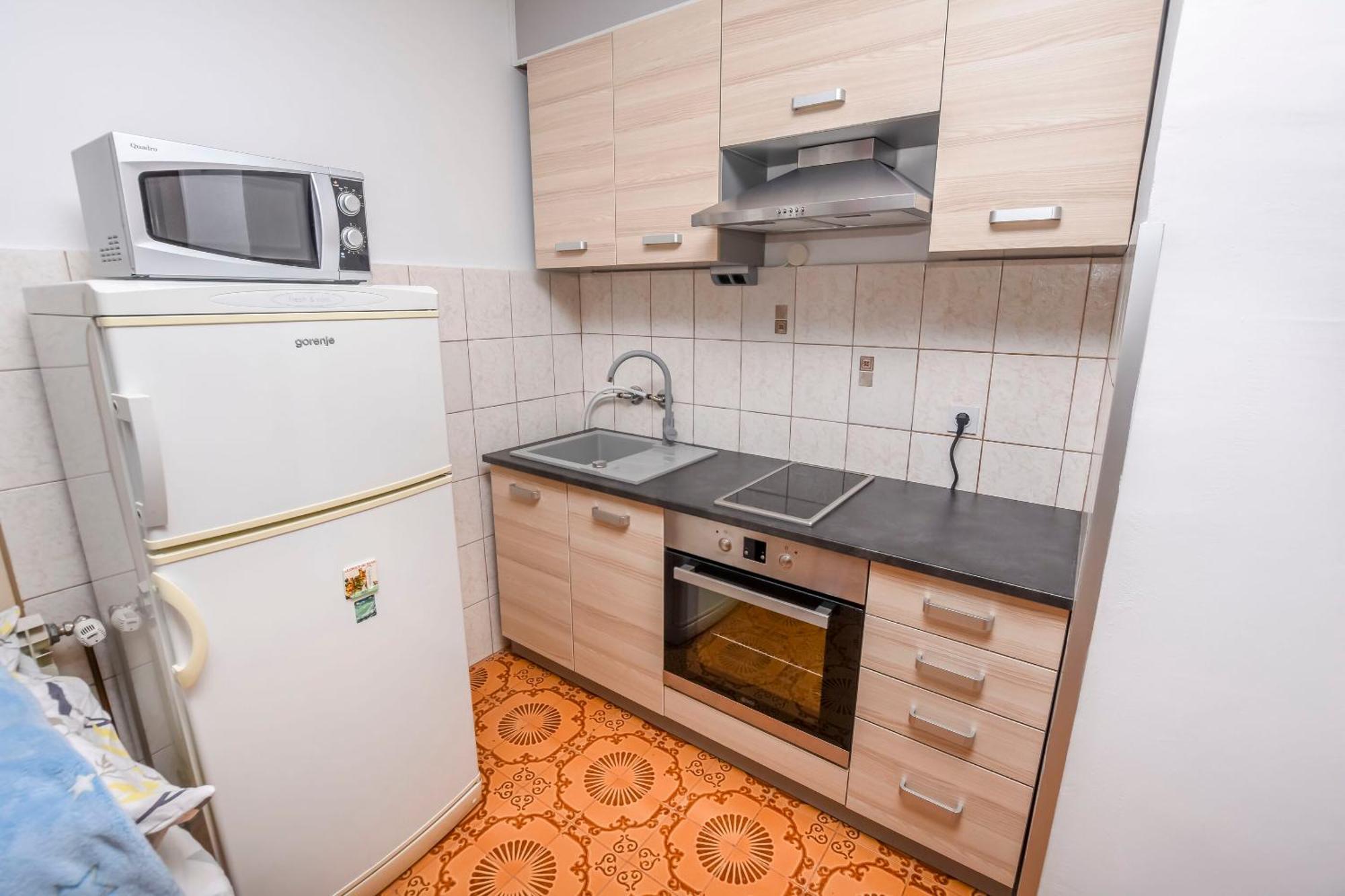 Apartments Luka ロゴズニッツァ エクステリア 写真