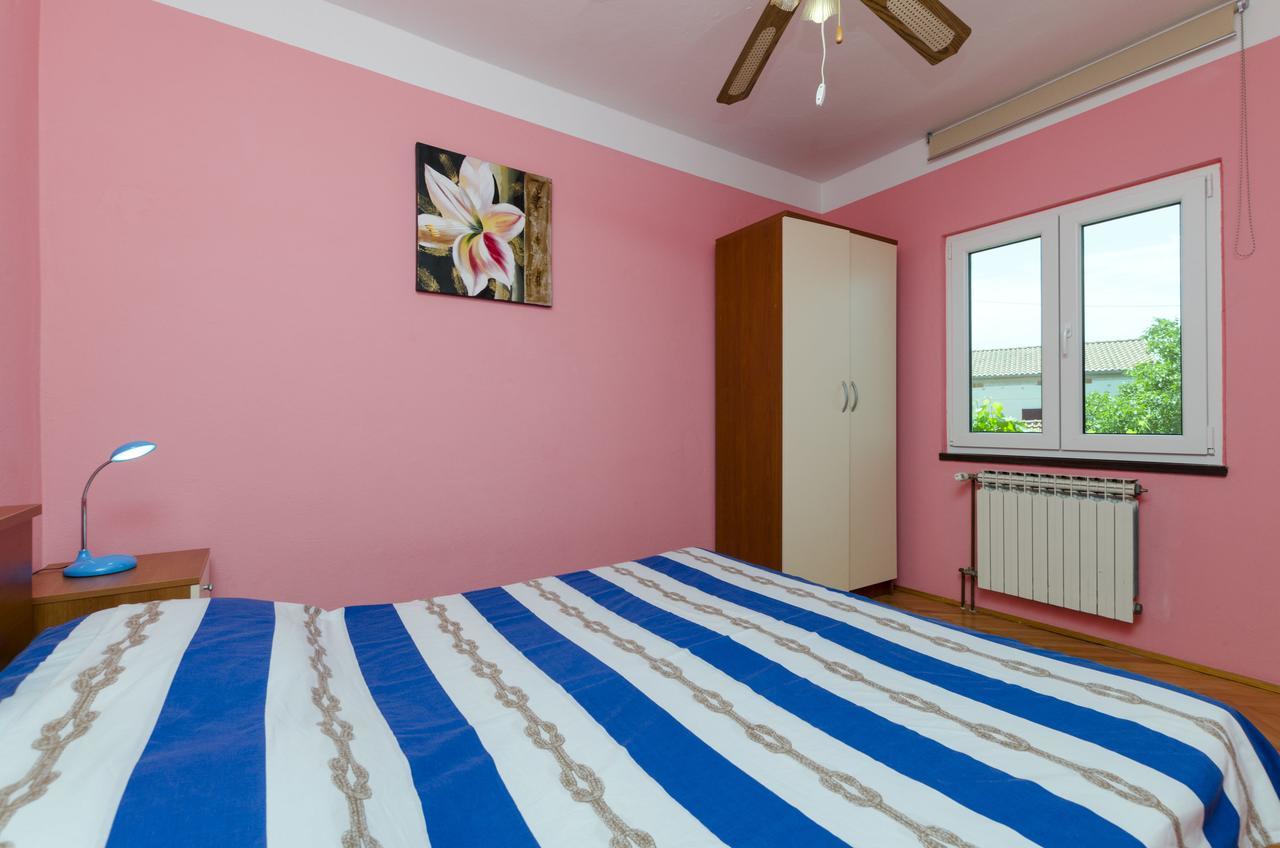 Apartments Luka ロゴズニッツァ エクステリア 写真