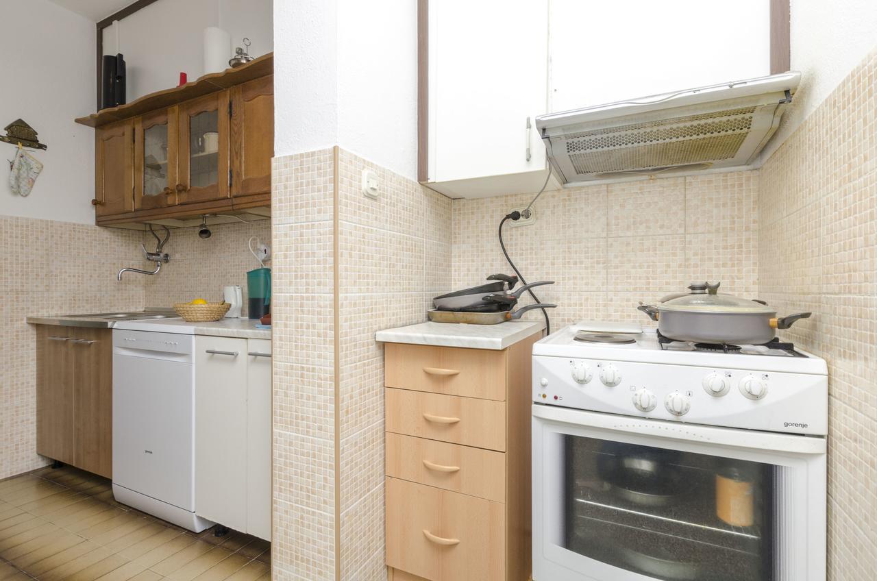 Apartments Luka ロゴズニッツァ エクステリア 写真