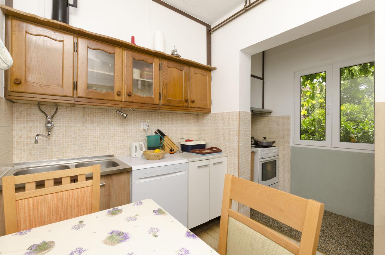 Apartments Luka ロゴズニッツァ エクステリア 写真