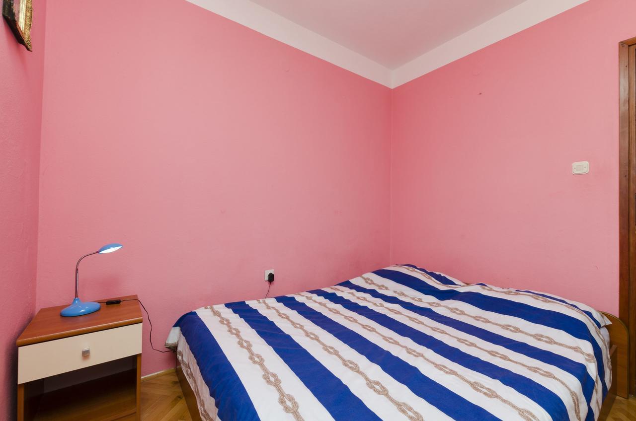 Apartments Luka ロゴズニッツァ エクステリア 写真