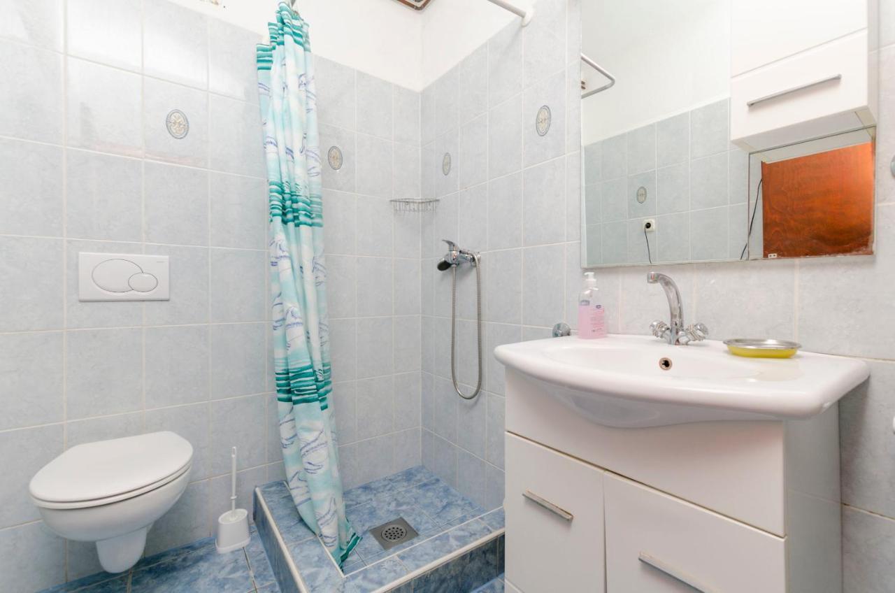 Apartments Luka ロゴズニッツァ エクステリア 写真